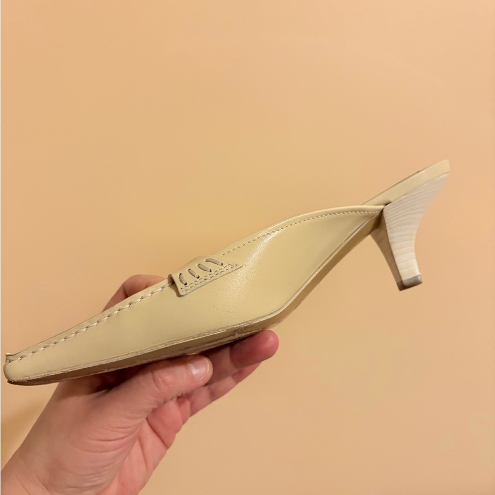 Tod’s Cream Kitten Heels - Picture 8 of 13